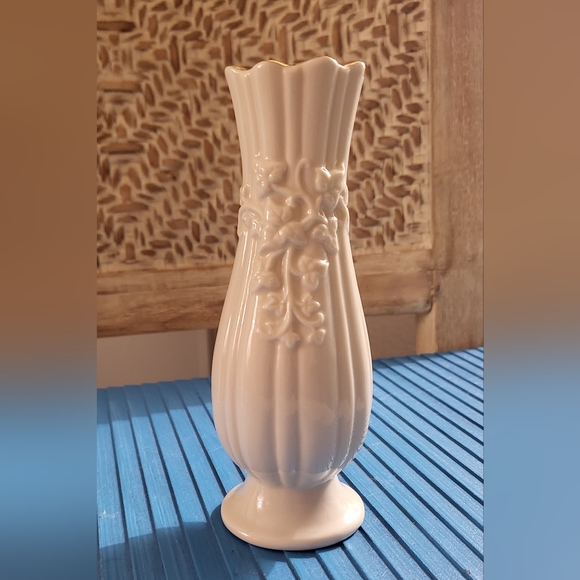 Lenox Flower Vase - Fine Ivory China Raised Flower Motif w/ Gold Trim - Picture 4 of 6